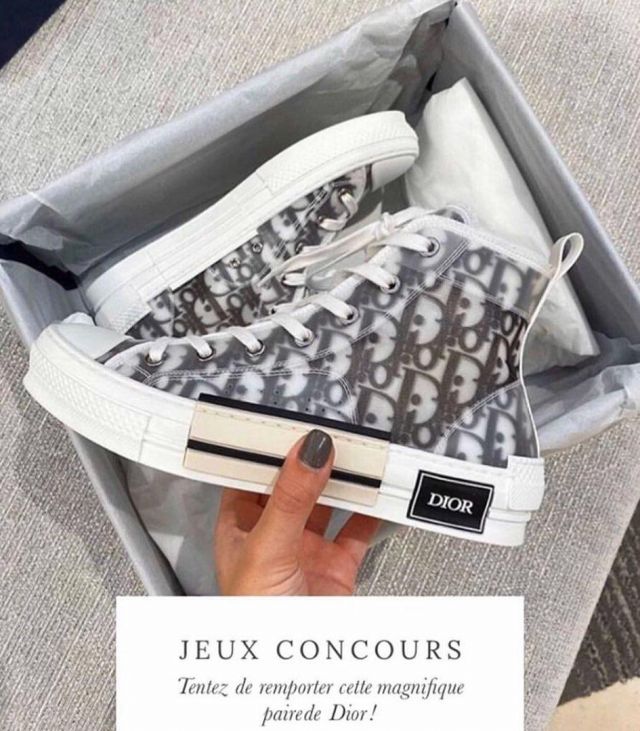 on the account Instagram of @vaea.brazier