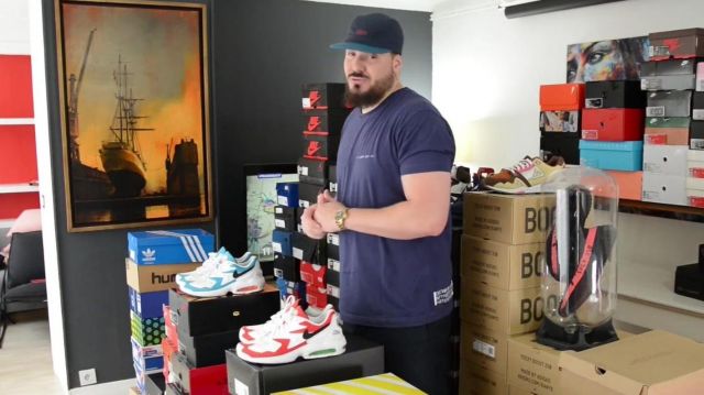 Air Max2 Light Habanero Red de tonton gibs dans J'AI SORTI TOUTE MA COLLECTION DE SNEAKERS ????