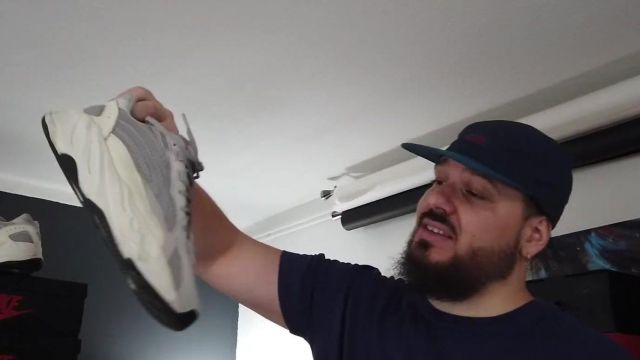 Adi­das Yeezy 700 V2 Sta­tic de tonton gibs dans J'AI SORTI TOUTE MA COLLECTION DE SNEAKERS ????