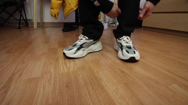 Sneakers Puma RS-X3 in the YouTube 