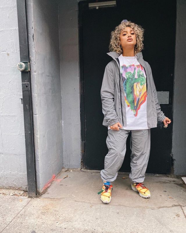 of DaniLeigh on the account Instagram of @iamdanileigh