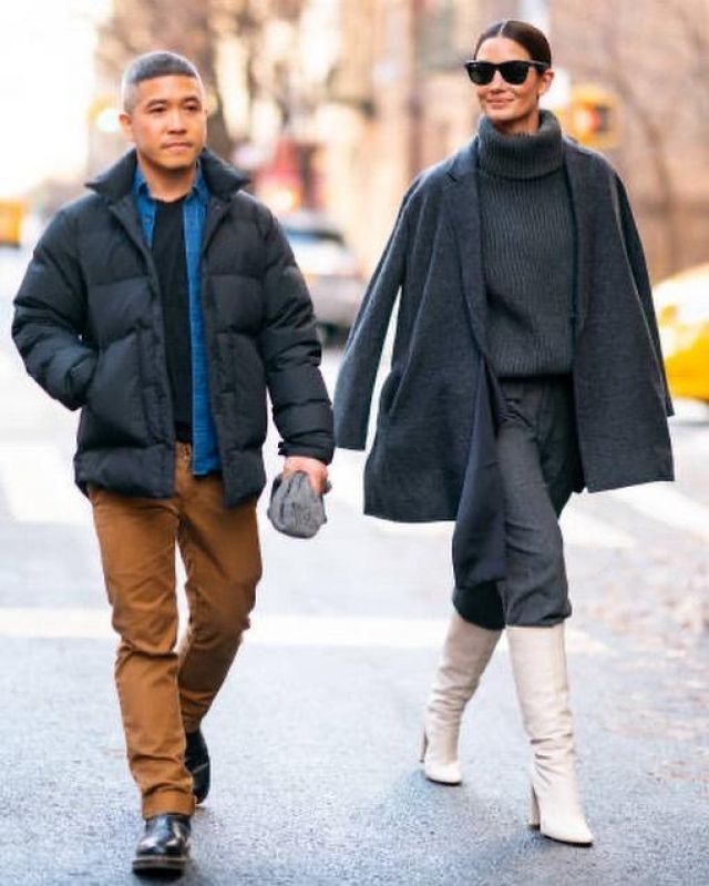 Thakoon Chunky Turtle­neck Sweater Char­coal worn by Lily Aldridge Parfums X Thakoon Pop Up December 11, 2019