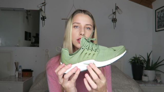 Sneakers Air Essential Palm Green in the YouTube video ALL MY SNEAKERS | Spotern
