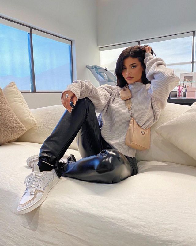 Adidas Supercourt de Kylie Jenner sur son compte Instagram de @kyliejenner