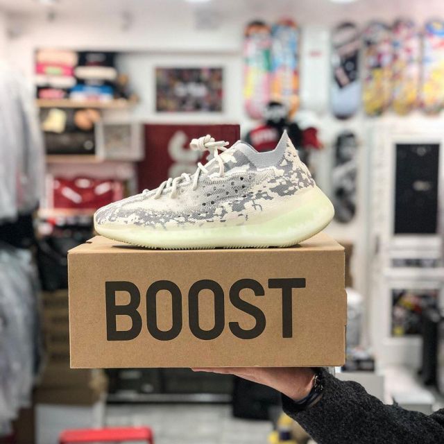 who sells yeezys in store