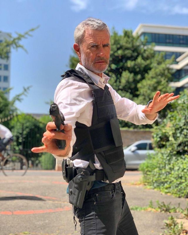 The vest tactical bullet-Cyprien on his account Instagram @6pri1