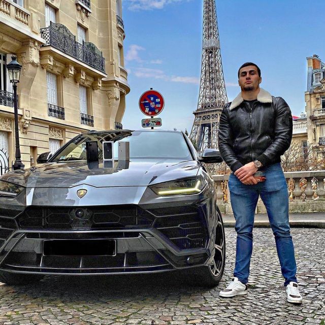 Lamborghini ibratv on the account Instagram of @ts_ibra 