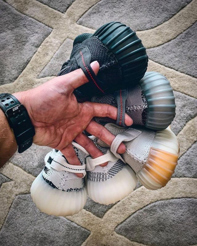 Unboxing the yeezy 350 v2 sesame YouTube