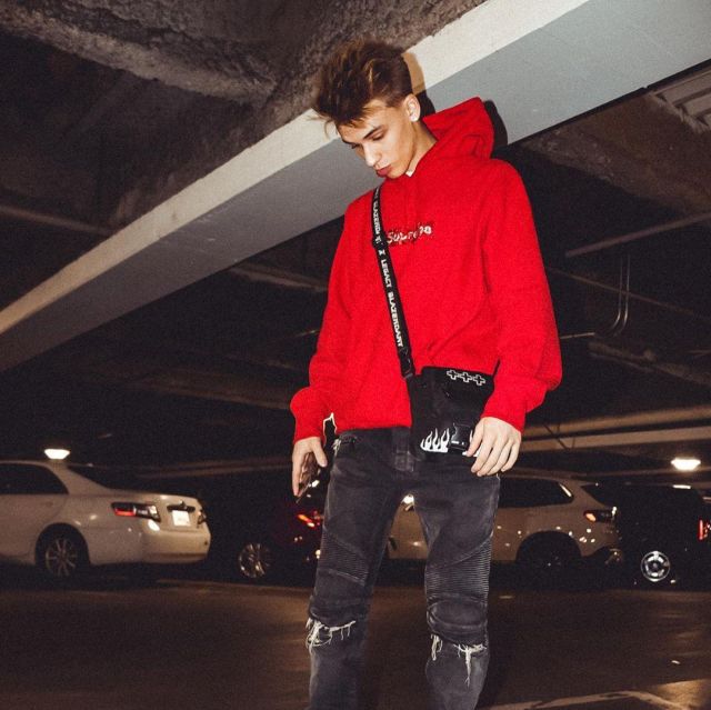 Sweatshirt, supreme red worn by Giancarlo purch account on the Instagram of @giancarlopurch 