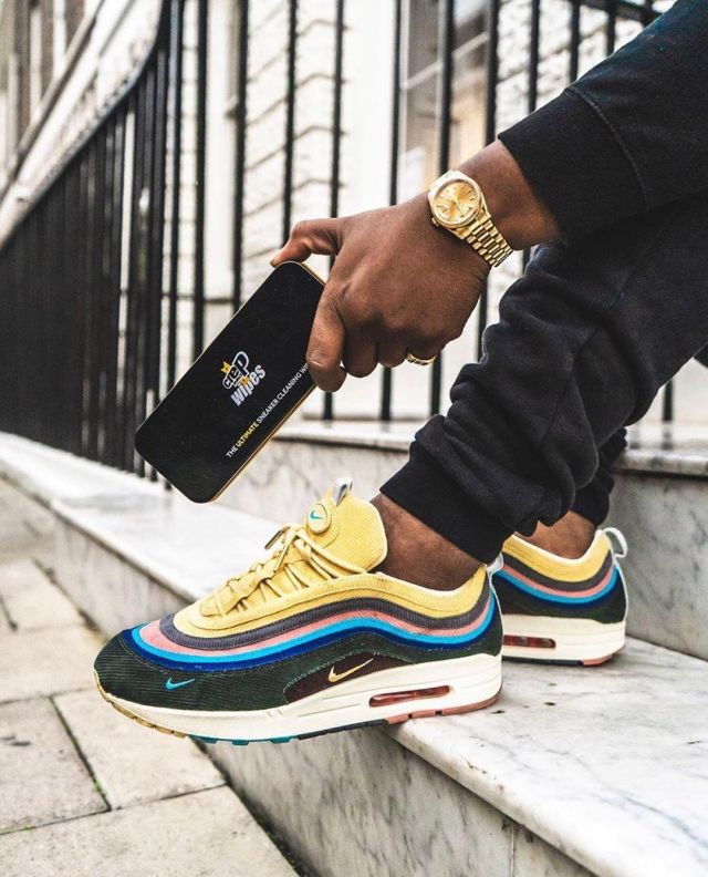 sean wotherspoon laces