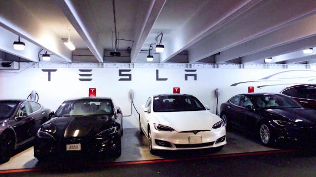 Tesla Model S as seen in 6 Underground