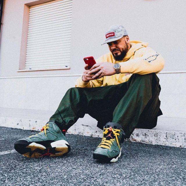 Air Jordan 6 Travis Scott porté par tontongibs   sur le compte Instagram de @tonton_gibs 