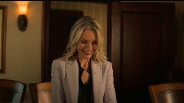 Black Button Front Blouse worn by Janet Stein (Ever Carradine) in Marvel's Runaways Season 3 Episode  1