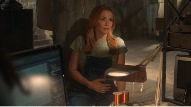 Ma­ter­ni­ty Den­im Over­alls worn by in Marvel's Runaways Season 3 Episode 1 Leslie Dean (Annie Wersching) Marvel's Runaways (S03E01)