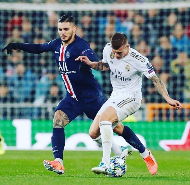 The blue shirt of the PSG 2019/2020 worn by Mauro Icardi on his account Instagram @mauroicardi