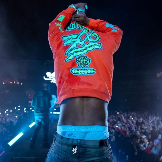 Glo gang Print Orange Hoodie of Chief Keef en la cuenta de Instagram @chieffkeeffsossa