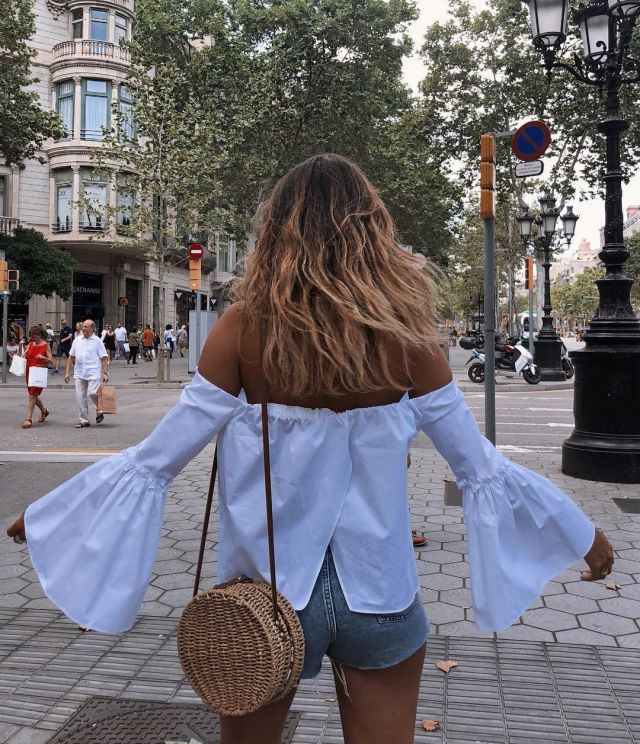 Round Rat­tan Bag of Anna Ferrer Padilla on the Instagram account @annafpadilla