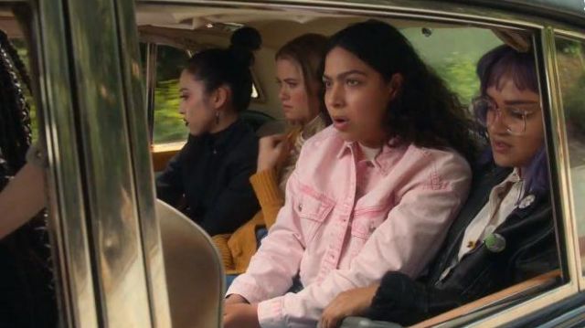 Topshop Pink Denim Jacket worn by Molly Hernandez (Allegra Acosta) in Marvel's Runaways Season 3 Episode 3