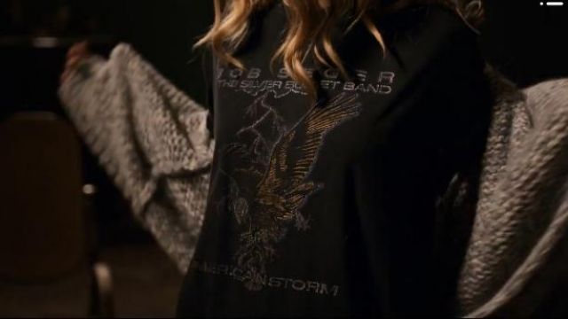 Live nation Black Bob Seger 'Amer­i­can Stor­m' Crew­neck Tee worn by Melinda Monroe (Alexandra Breckenridge) in Virgin River Season 1 Episode 1