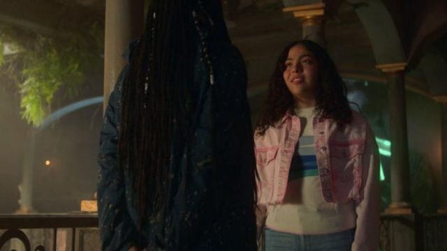 Chaqueta de mezclilla rosa de Topshop usada por Molly Hernández (Allegra Acosta) en Marvel's Runaways Temporada 3 Episodio 4 