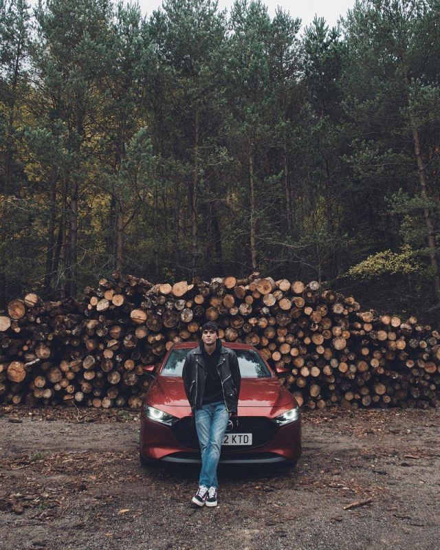 The biker jacket black worn by Daniel Illescas on the account Instagram of @danielillescas