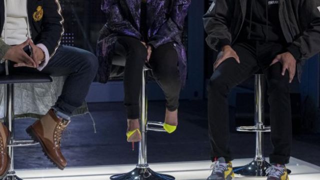 Tacones amarillo neón de Cardi B en Rhythm + Flow (S01E07)