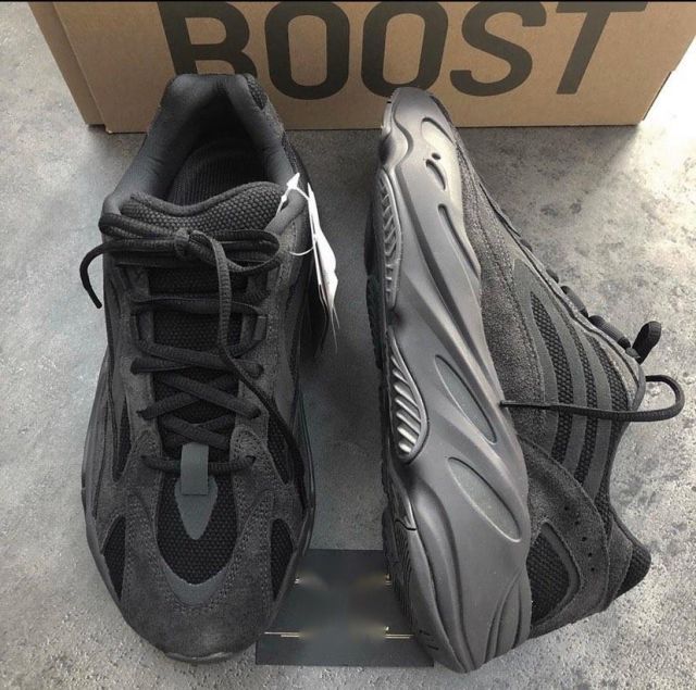 yeezy 700 vanta outfit