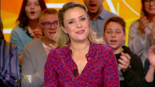 Camisa con estampado floral de Isabelle Moreau en L'Info du vrai