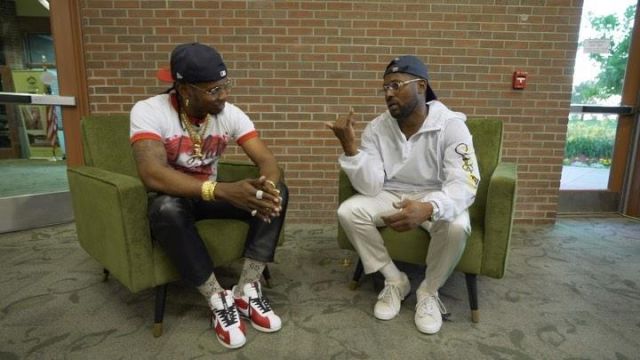 Sneakers nike white, red and black worn by Trinidad James on the account Instagram of @trinidadjamesgg