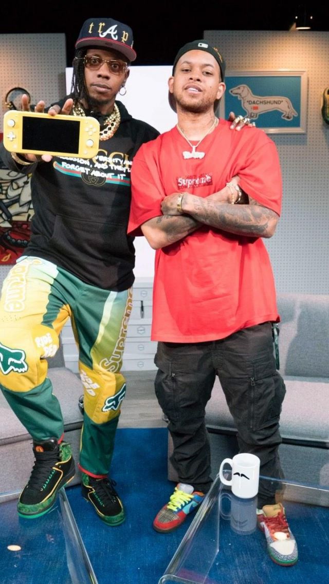 The t-shirt supreme red gloss worn by Chase B on the account Instagram of @trinidadjamesgg