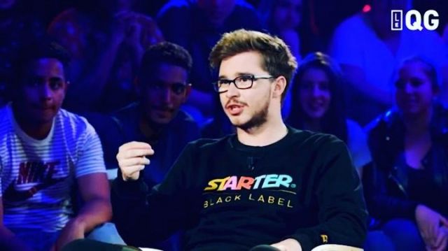 Le sweatshirt Starter de Jimmy Labeeu sur le compte Instagram de @jimmylabeeu