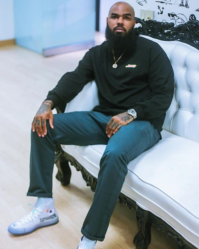 Sneakers converse transparent worn by Stalley on the account Instagram ...