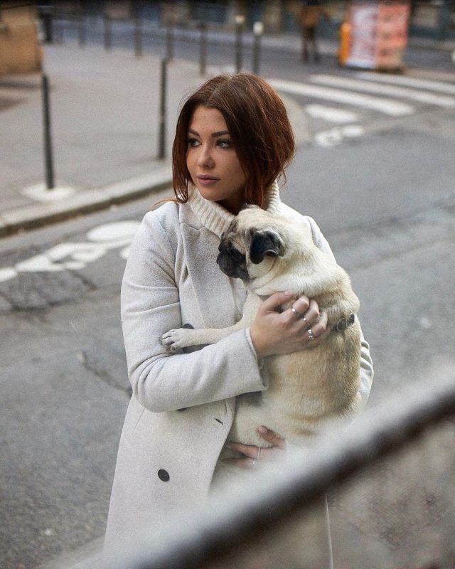 The caban in wool worn by EnjoyPhoenix on the account Instagram of @enjoyphoenix