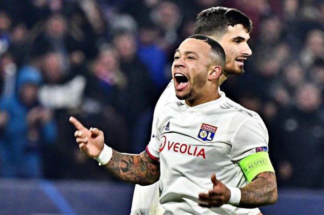 Jersey Depay on the account Instagram of @memphisdepay