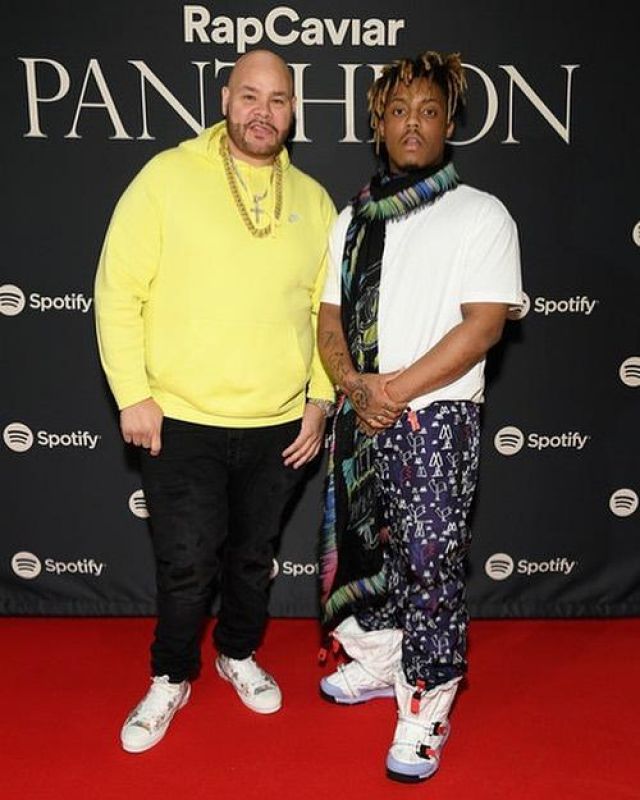 Sneakers high tops strange brought by Juice Wrld on the account Instagram of @fatjoe