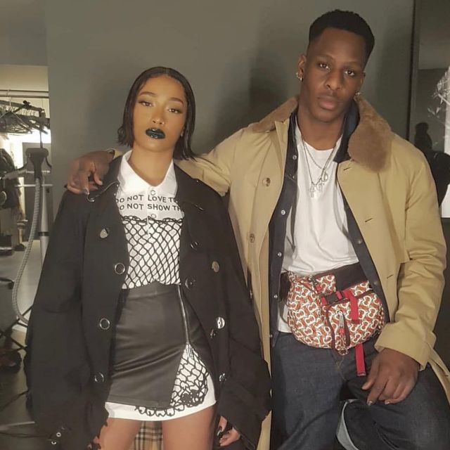 The black skirt with zip as worn by Shay on the account Instagram of @shayizi