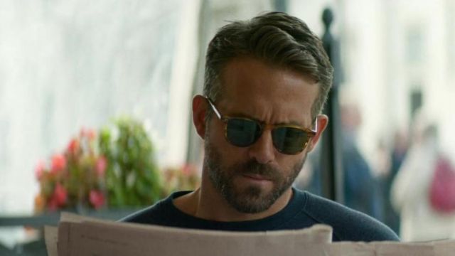 Les lunettes de soleil écailles portées par One (Ryan Reynolds) dans 6 Underground