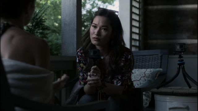 Body fleuri de Kaylee Vo (Jacky Lai) dans V Wars (S01E03)
