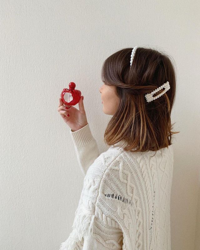 La barrette perles portée par Lison sur le compte Instagram de @lisonseb