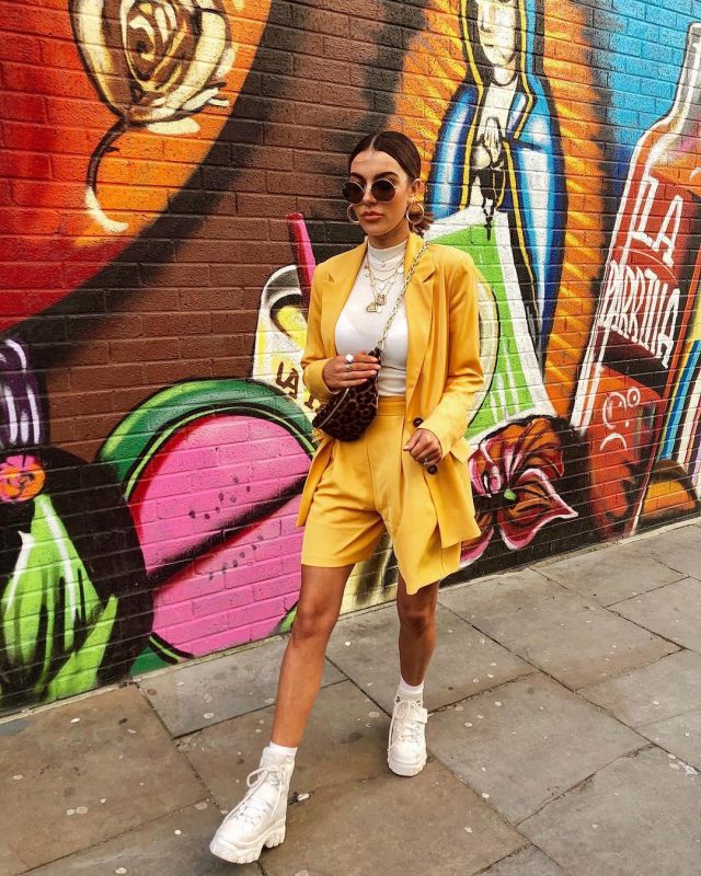 Suit Shorts of Tara Maynard on the Instagram account @taramays25