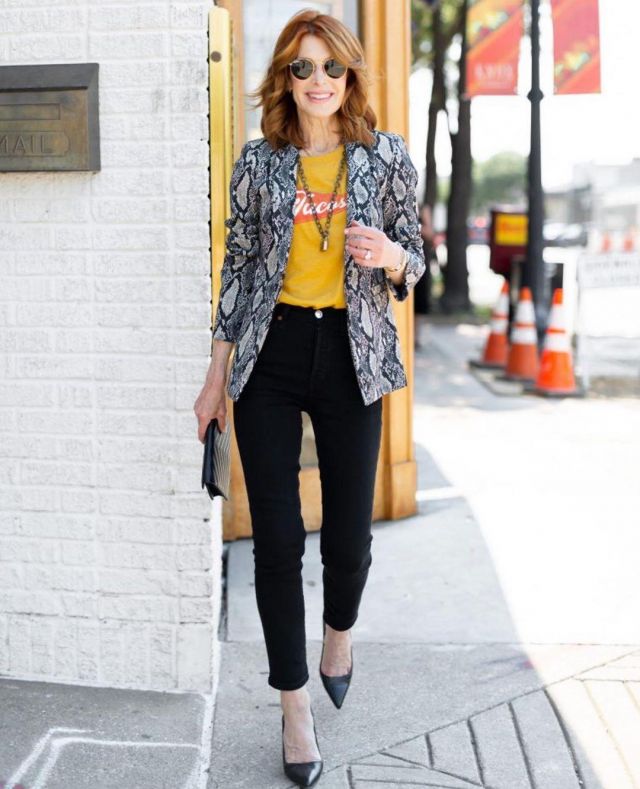 Veste imprimé de Cathy Williamson sur l'Instagram account @themiddlepageblog