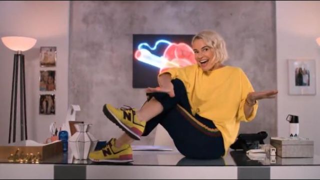 Clas­sic Sneak­ers worn by Alice Pieszecki (Leisha Hailey) in The L Word: Generation Q Season 1 Episode 4
