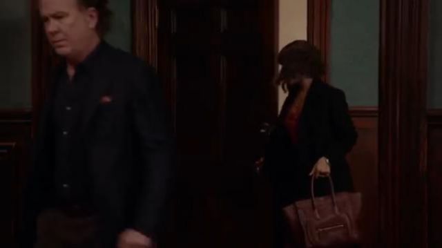 Bur­gundy Lug­gage Hand­bag worn by Edie Palmer (Megalyn Echikunwoke) in Almost Family Season 1 Episode 9