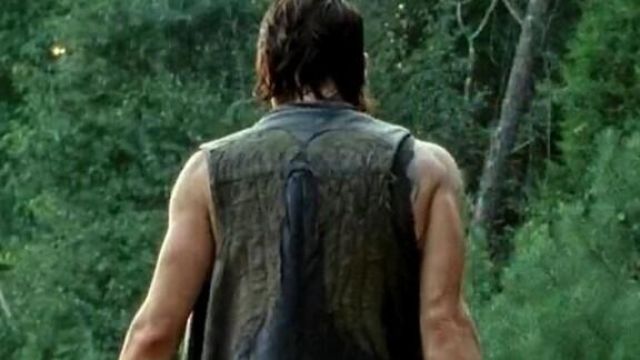 Daryl dixon hotsell leather vest