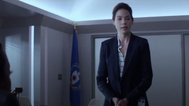 Blazer de doble pecho usado por Eva Geller (Michelle Monaghan) en Messiah  Temporada 1 Episodio 1 | Spotern