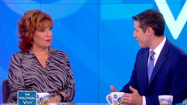 L'agence Zebra Print Chemisier porté par Joy Behar sur La Vue 6 janvier 2019