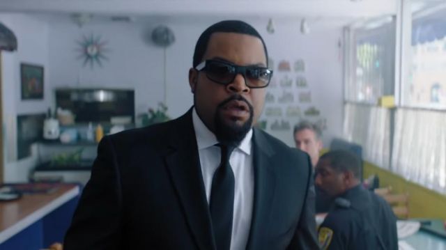 White shirt Ice Cube in Ice Cube - Good Cop Bad Cop (Official Video)