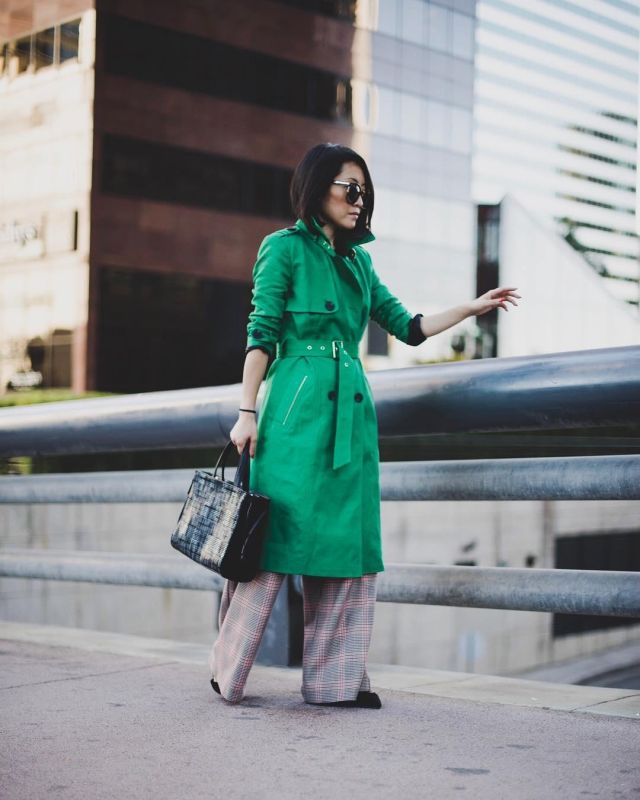 Wide Leg Pants of Nina Hu on the Instagram account @citizensrunway