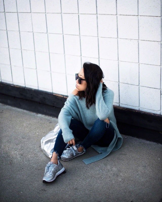 Blue Slim Jeans of Nina Hu on the Instagram account @citizensrunway