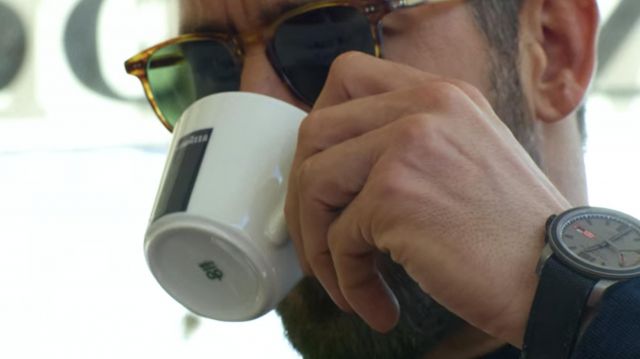 The coffee cup Lavazza used by One (Ryan Reynolds) in 6 Underground